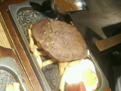 -意国小镇披萨牛排餐厅(新玛特店)