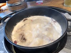 黑胡椒猪肚鸭架锅-三人行骨头王火锅(长寿店)