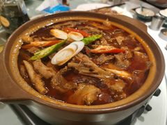 -腩得欢喜·牛腩煲火锅(万庭大厦店)