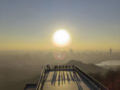 -紫金山山顶公园