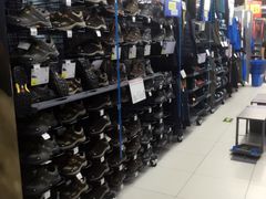 -迪卡侬(高新万达店)