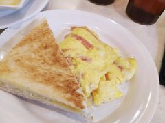 -香港新发烧腊茶餐厅(万象店)