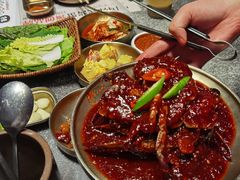 -草家酱蟹炭火烤肉店(珲春南路二店)