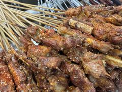 -巴汗羊肉串烧烤店