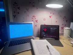 -乔波室内滑雪场