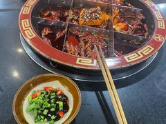 -谭记重庆老火锅(总店)