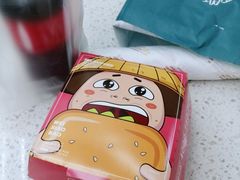 -韦小堡·炸鸡汉堡(中南店)