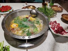 -贵府酸汤牛肉火锅·贵州老字号(飞山街店)
