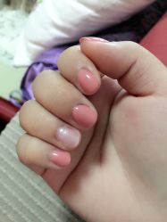 -进巍美甲美睫店