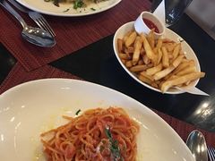 -WOLFGANG PUCK KITCHEN & BAR(迪士尼小镇店)