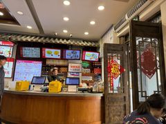 -桥香园云南过桥米线(金马碧鸡店)