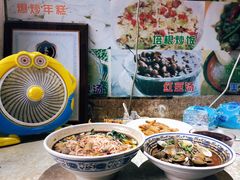 -爆炸头阿姨小四川正宗川味小吃(无任何分店)