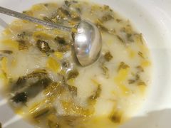 -严记小天府酸菜鱼(西四路店)