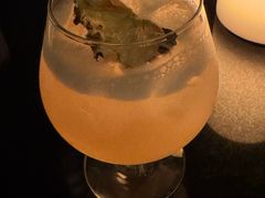 -亚龙湾喜来登·美景台大堂吧