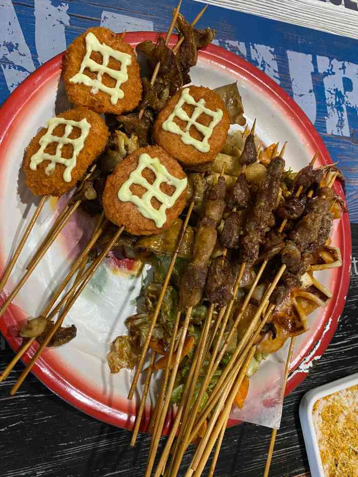 上上签秘制炸串电烤串(中央大街店)-"鸡骨架好吃,牛肋条好吃,鸡胗好吃