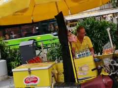 -詹爷爷乌节路街头冰淇淋