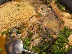 -探鱼·鲜青椒爽麻烤鱼(银泰城店)