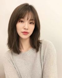 -丝语萱形象