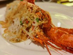 -大中华希尔顿酒店-念自助餐·嗨啤·小龙虾