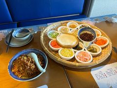 -包整·丝娃娃(一览甲秀楼风景店)