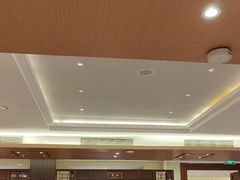 -广州中心皇冠假日酒店·百粤楼