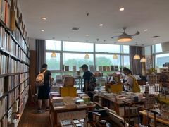 -晓风书屋(浙大紫金港店)