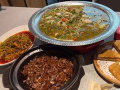 -有红鸡毛店·川菜(建设路店)