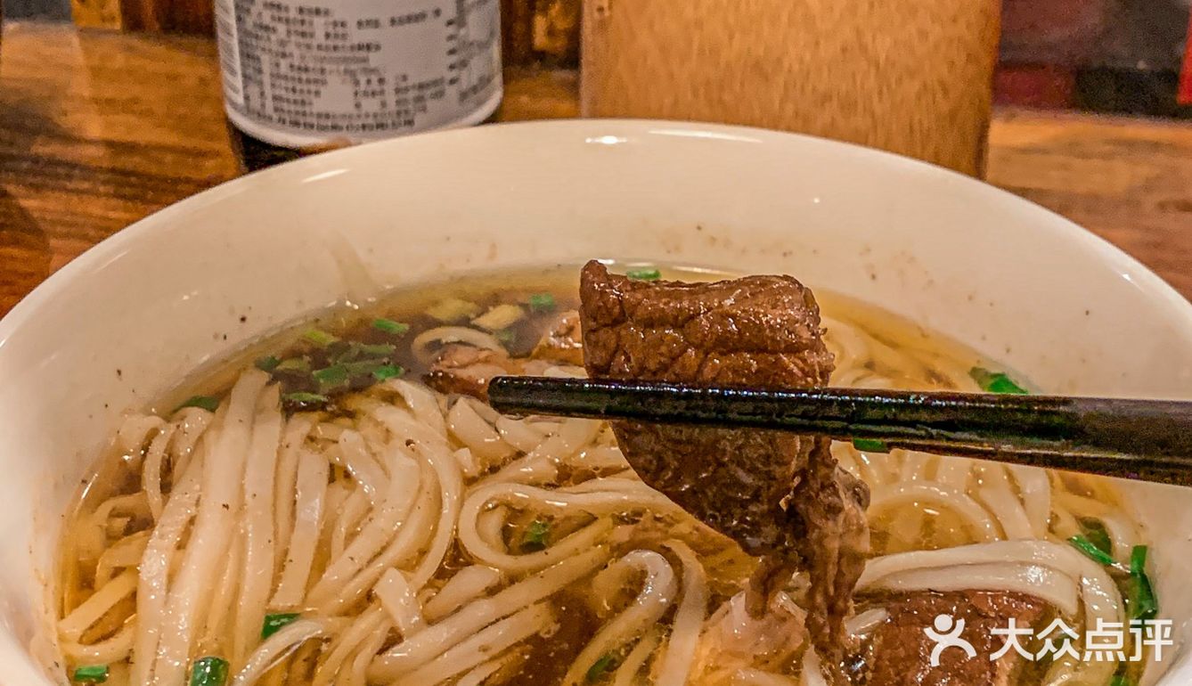 不吹不黑 这家店的粉蛮对我口味 陈小春刚来过