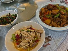 -汗腾格里·风味餐厅(新疆驻京办店)