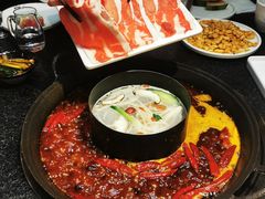 -渝里重庆火锅(航天城店)