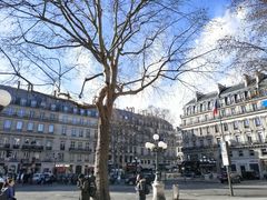 -乐蓬马歇百货公司(Rive Gauche)