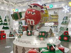 -m豆巧克力世界(上海世茂广场店)