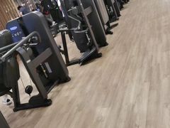 -W FITNESS 威尔仕健身·游泳(万科天空之城店)