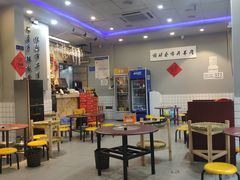 -老街烧烤大排档·地道湖北菜·龙虾馆(汉口火车站店)