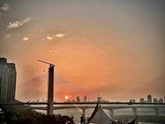-冰冰龙虾·江湖菜·花园江景餐厅