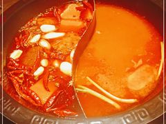 -九牧鱻·渝老鬼重庆火锅(人民路店)