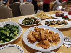 -鹏城人家海鲜酒家·23年老字号(较场尾店)