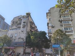 -中山北路(地铁站)