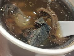 茶树菇乌鸡汤-陈光记烧腊(长寿路店)