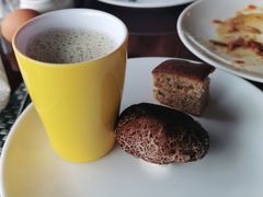 -荣誉国际酒店-云顶旋转餐厅