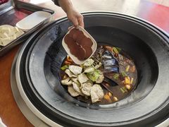 -忆乡情铁锅炖鱼饭店(延庆店)