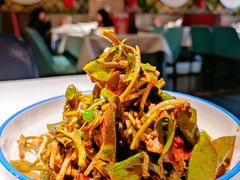 川味折耳根-雲蜀龙阁·金牌水煮鱼(方庄店)