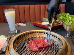-铭牛烧肉·和牛海鲜自助(高新月牙湖店)
