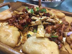 -老东镇啤酒屋海鲜加工·蒸汽海鲜·海鲜烧烤(台东店)