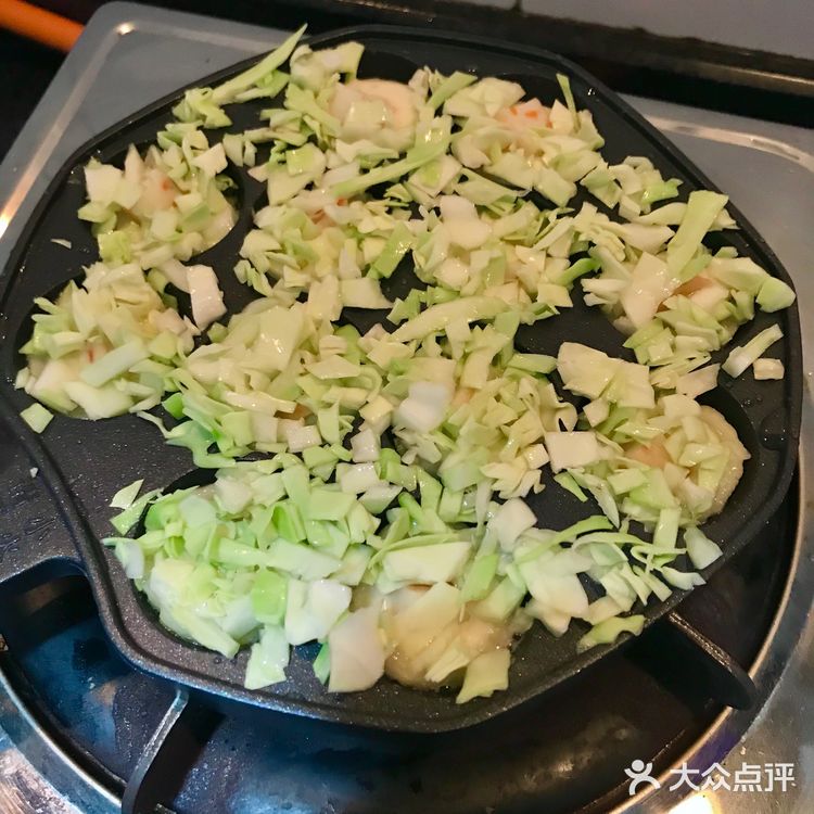 当然章鱼足不可缺，附近市场没有卖