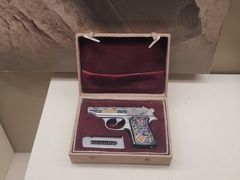 -轻武器博物馆
