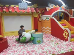 -孩子王童乐园(泰州万达店)