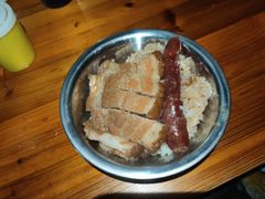 -梁阿婆廿年老牌扣肉糯米饭
