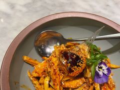 敲糖棒棒鸡-辛香汇·现炒川菜(淮海路百盛店)