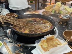-灌县老妈砂锅串串香(万科红生活广场店)